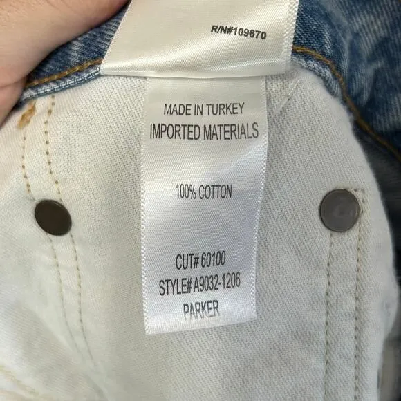 AGOLDE Distressed Parker Shorts Women's Sz 26 Button Fly Light Wash Raw Hem