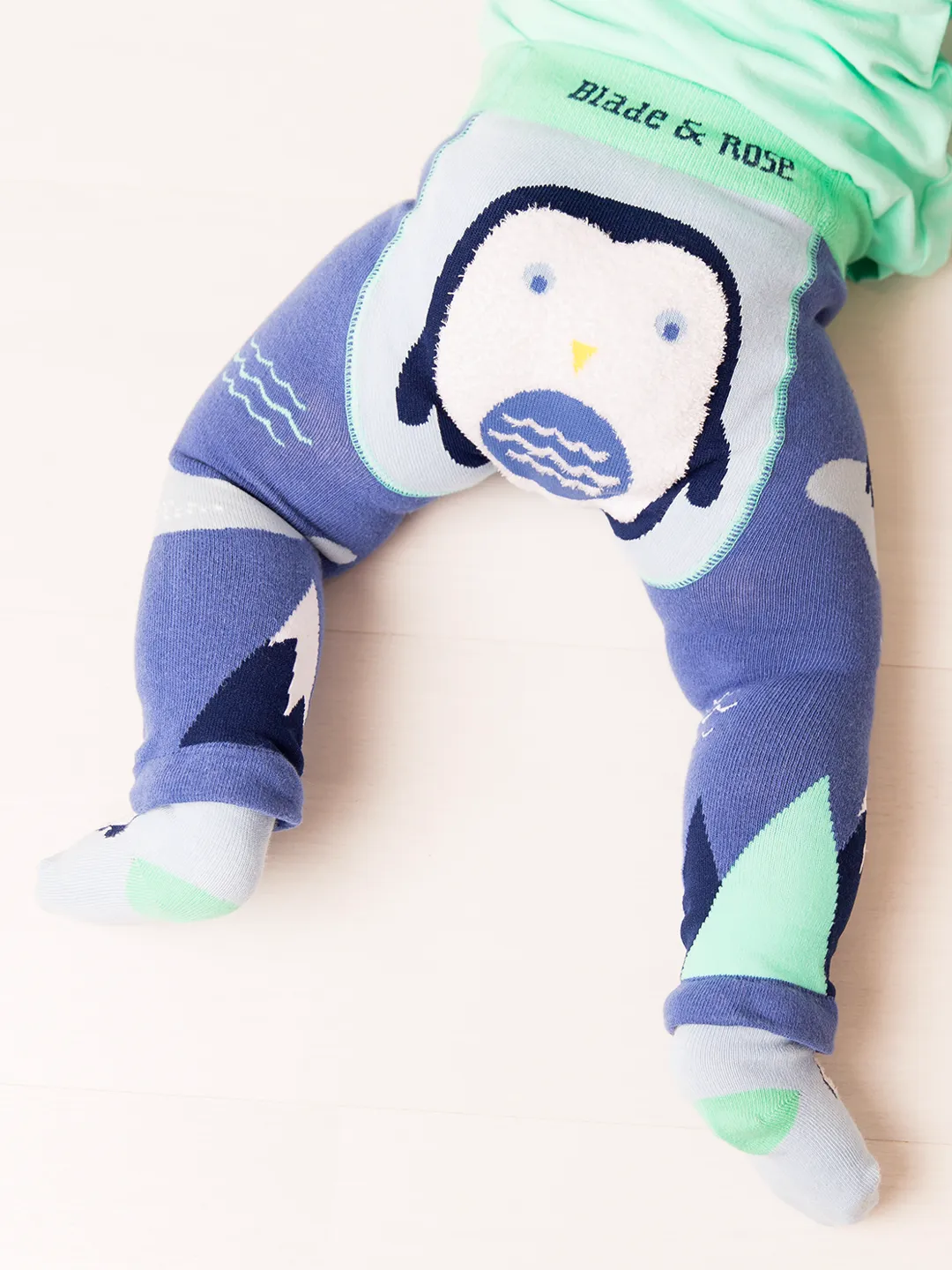 Arctic Friends Outfit (3PC)