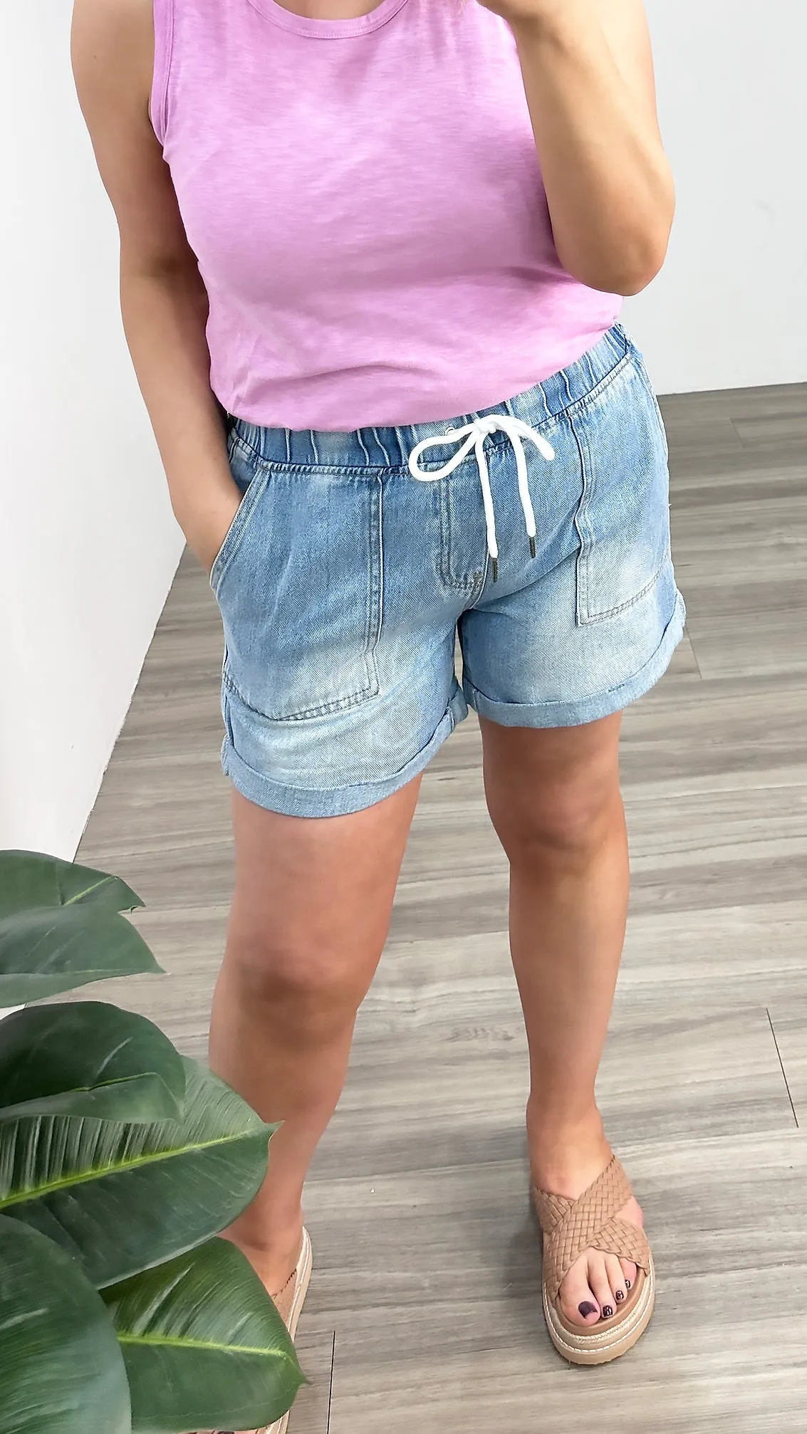 Elm Emma Relaxed Denim Short Mid Blue