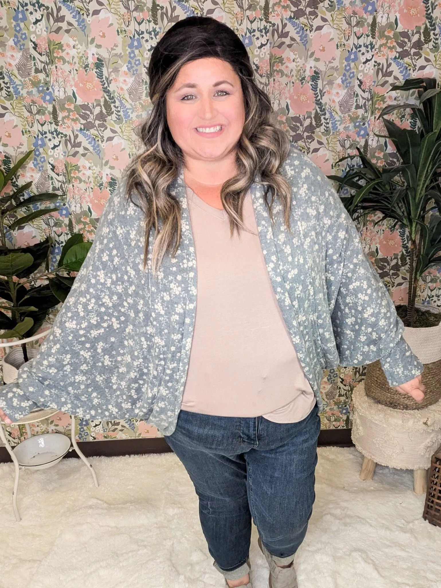 Hannah Ditsy Floral Cocoon Cardi in Dusty Blue