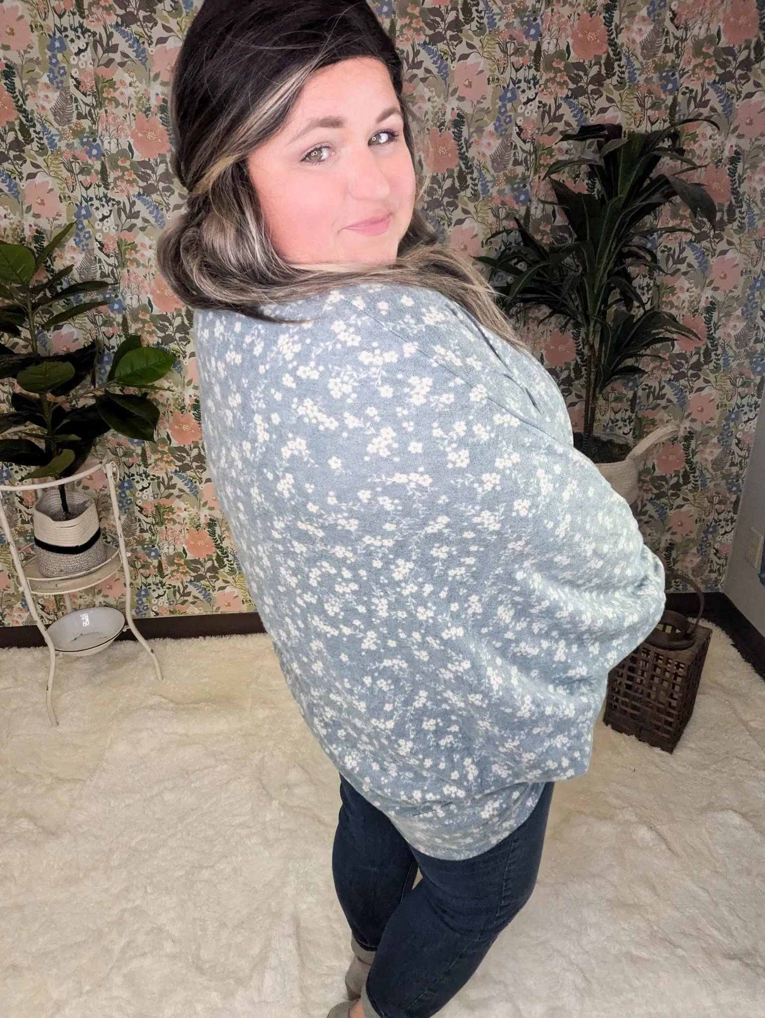 Hannah Ditsy Floral Cocoon Cardi in Dusty Blue