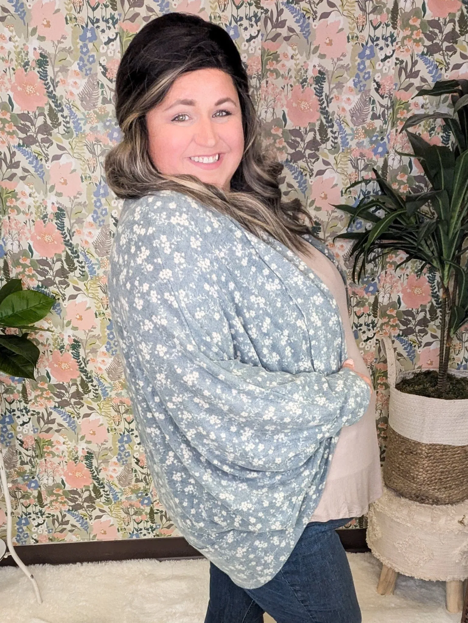 Hannah Ditsy Floral Cocoon Cardi in Dusty Blue