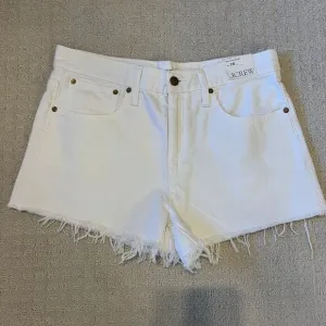 J. Crew Relaxed Fit White Shorts Size 28 NWT