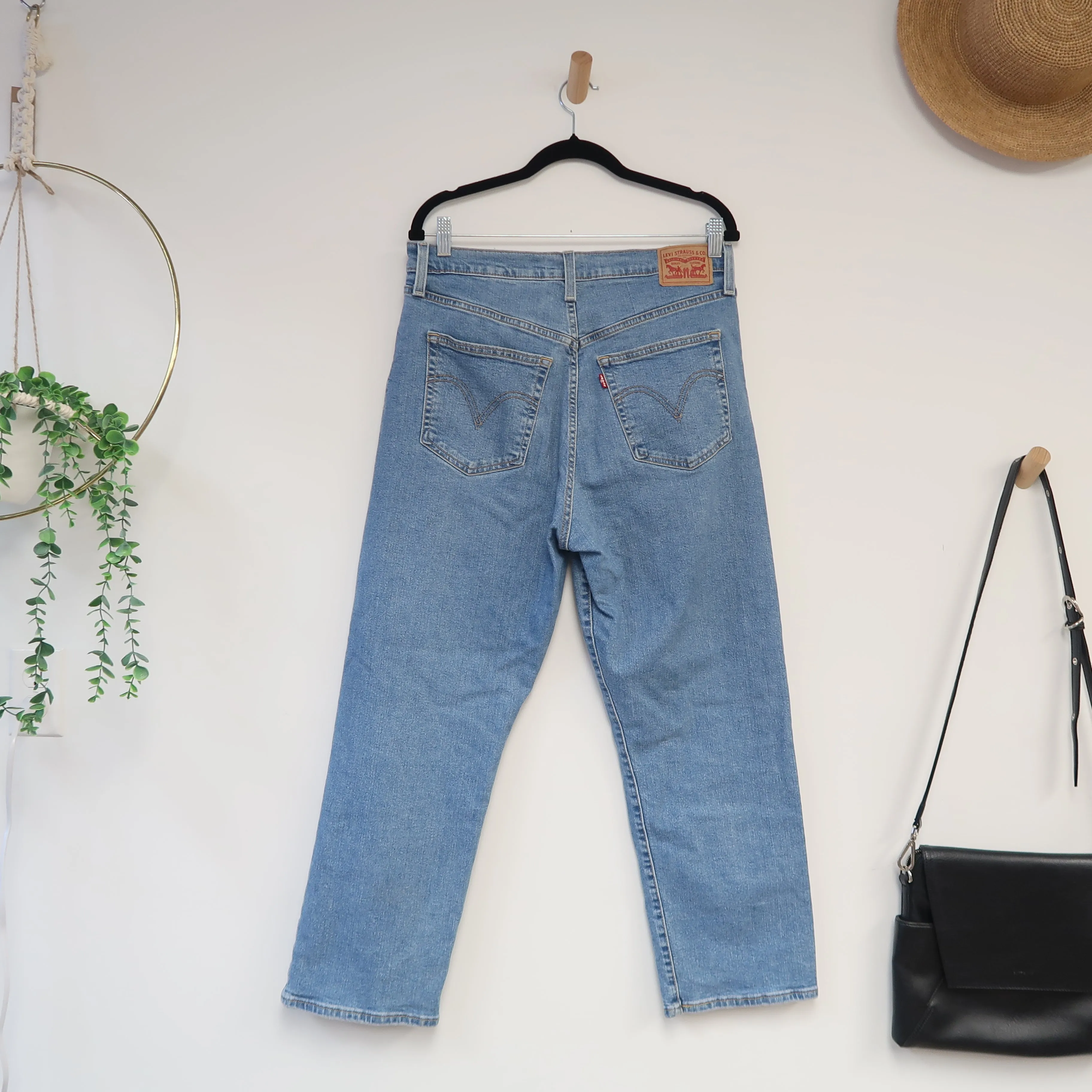 Levis - Pants (Women's 31)