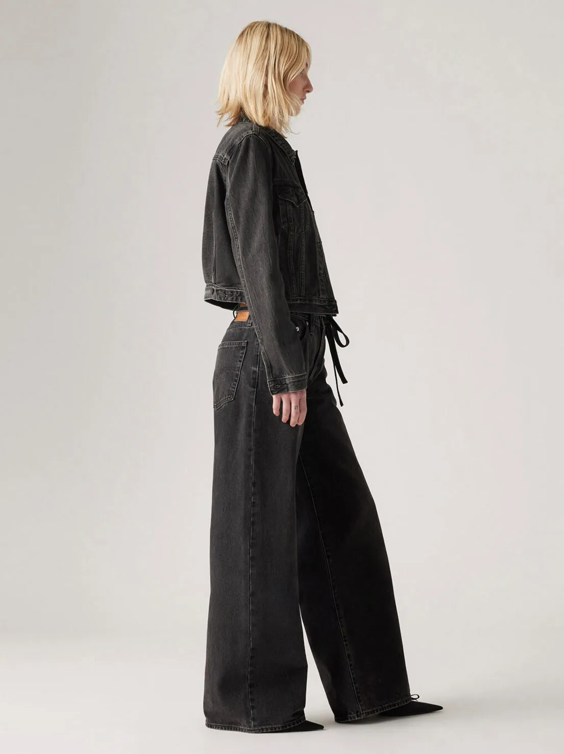 Levi's - XL Straight Jean - Influential Lady