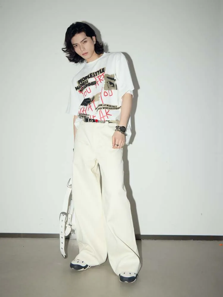 loose short-sleeved gender-free top