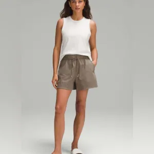 Lululemon Cinchable Waist High-Rise Woven Short 3.5&quot; Nomad Size Large