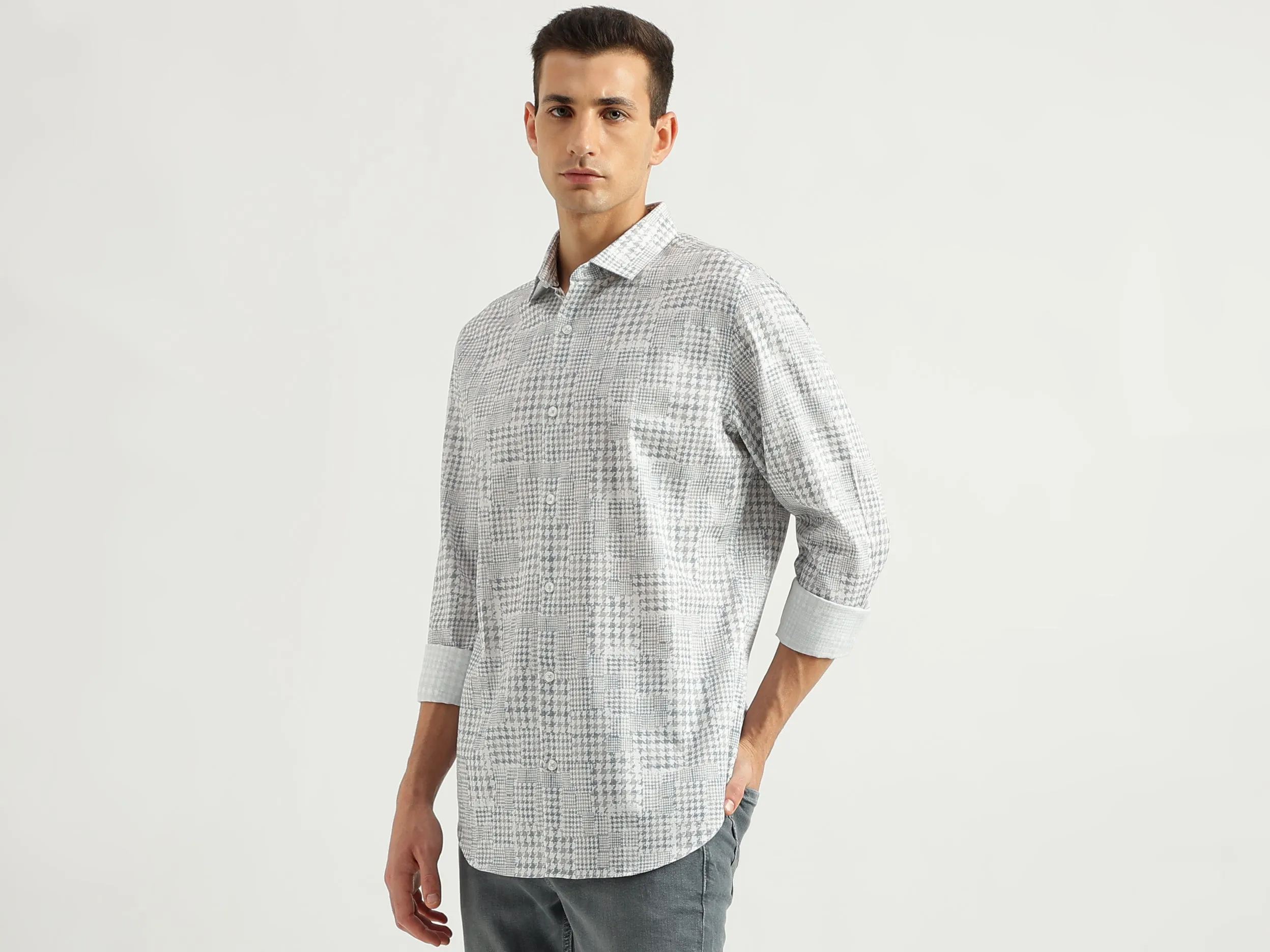 Men's Slim Fit Spread Collar Printed Shirts
