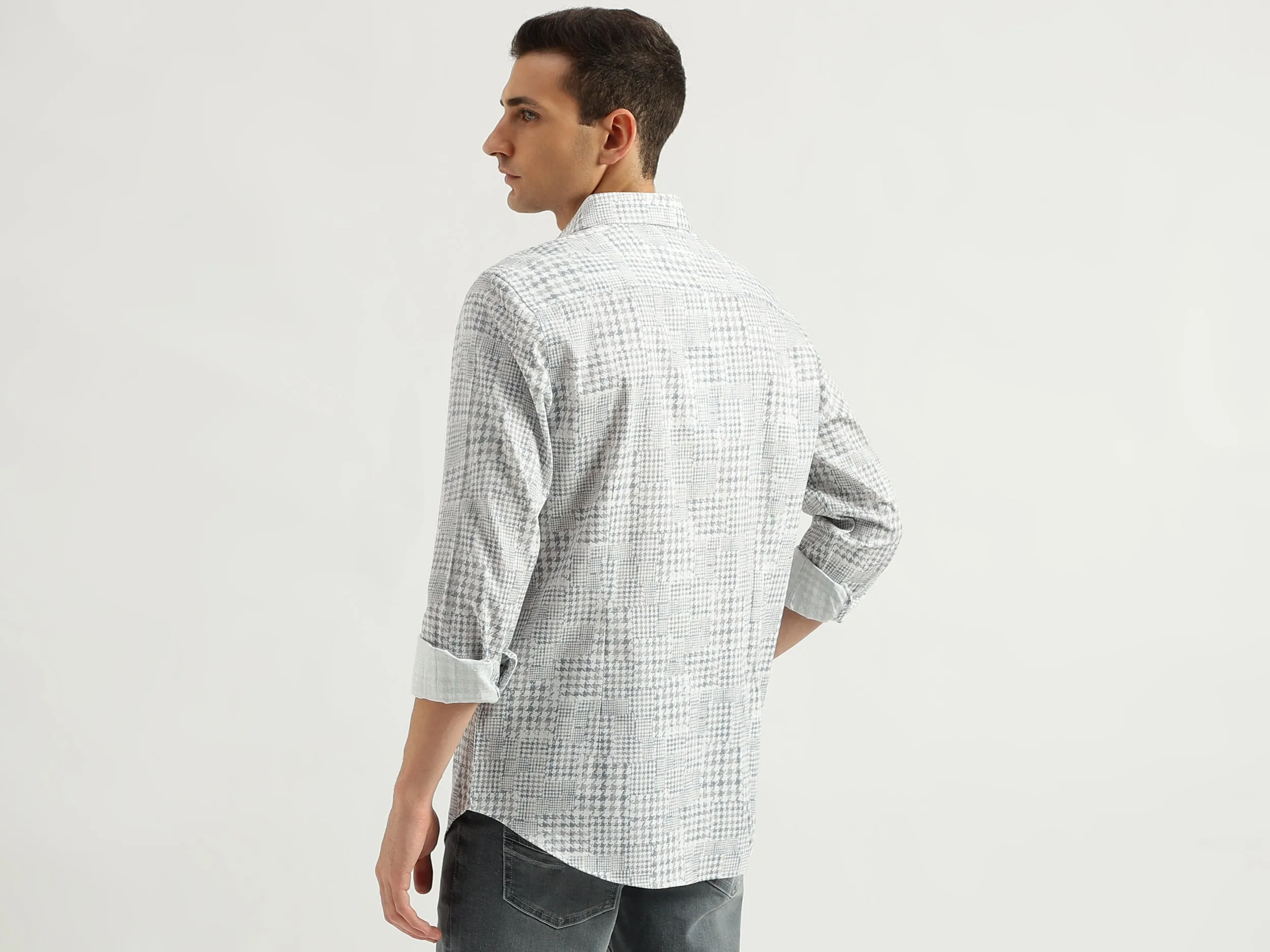 Men's Slim Fit Spread Collar Printed Shirts