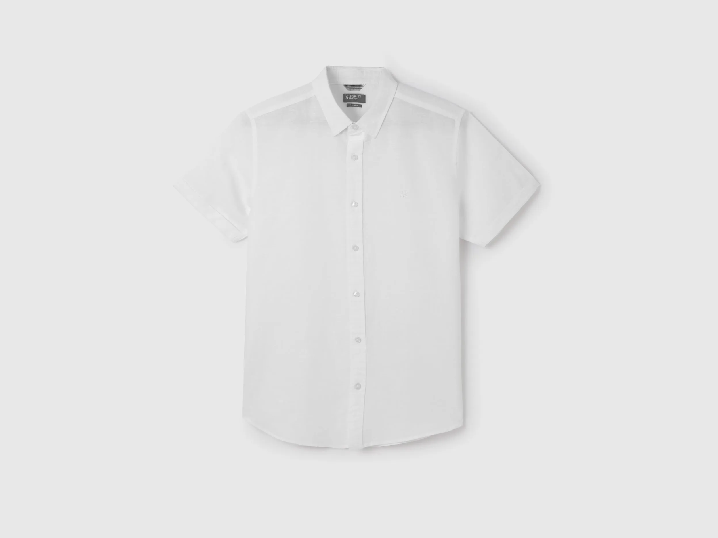 Men's Slim Fit Spread Collar Solid Shirts