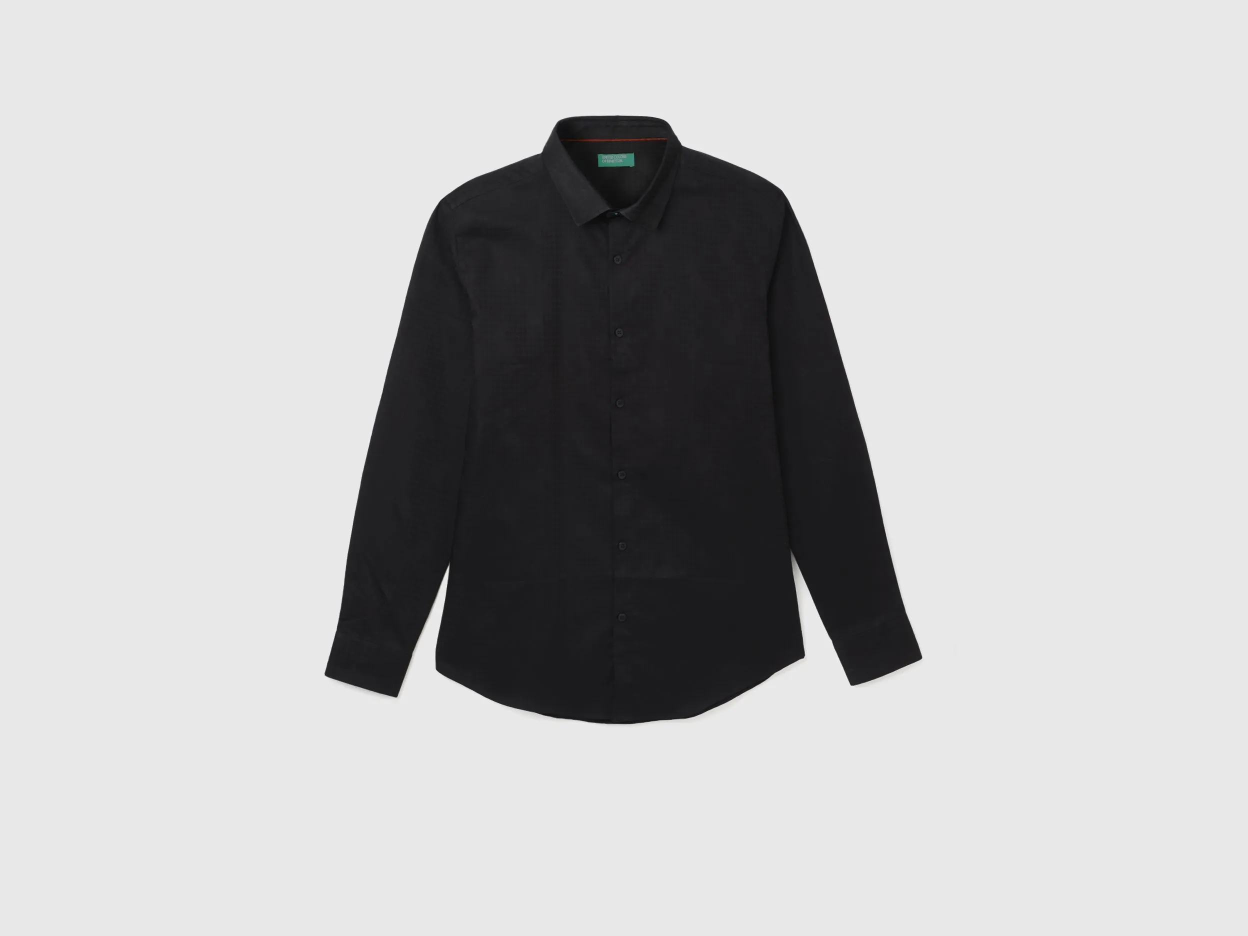 Men's Slim Fit Spread Collar Textured Shirts