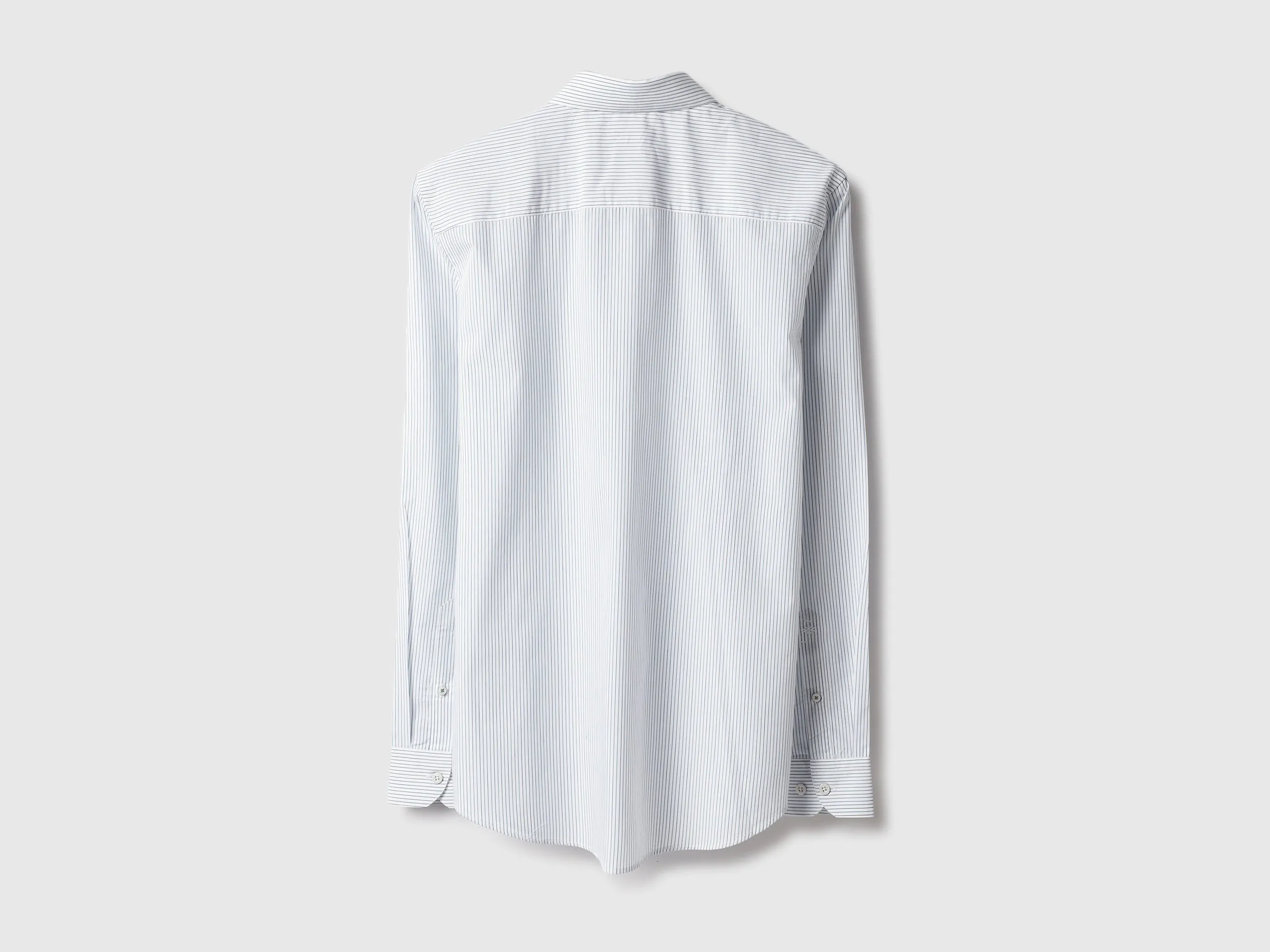 Regular Fit Cut Away Collar Striped Shirts