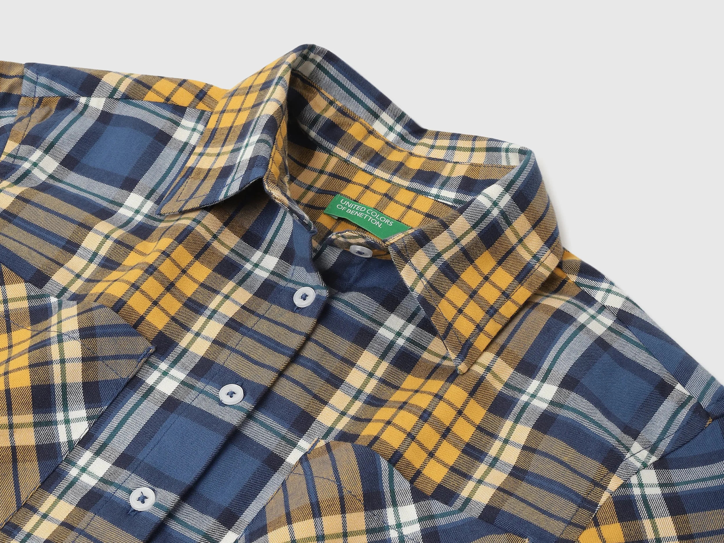 Regular Fit Spread Collar Checkered Shirts