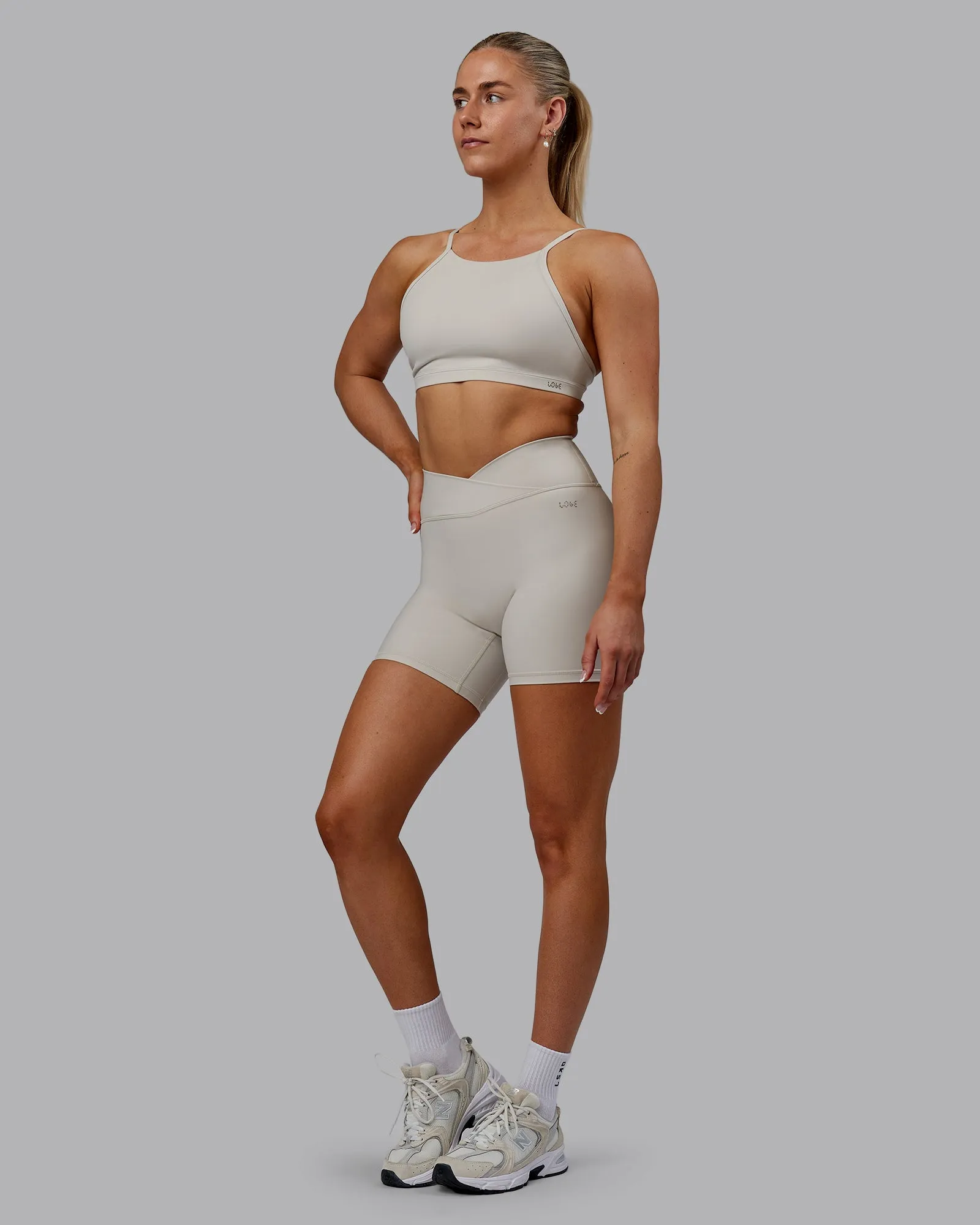 Sara Strike Cross Over Waist Mid Short Tights - Shale Beige