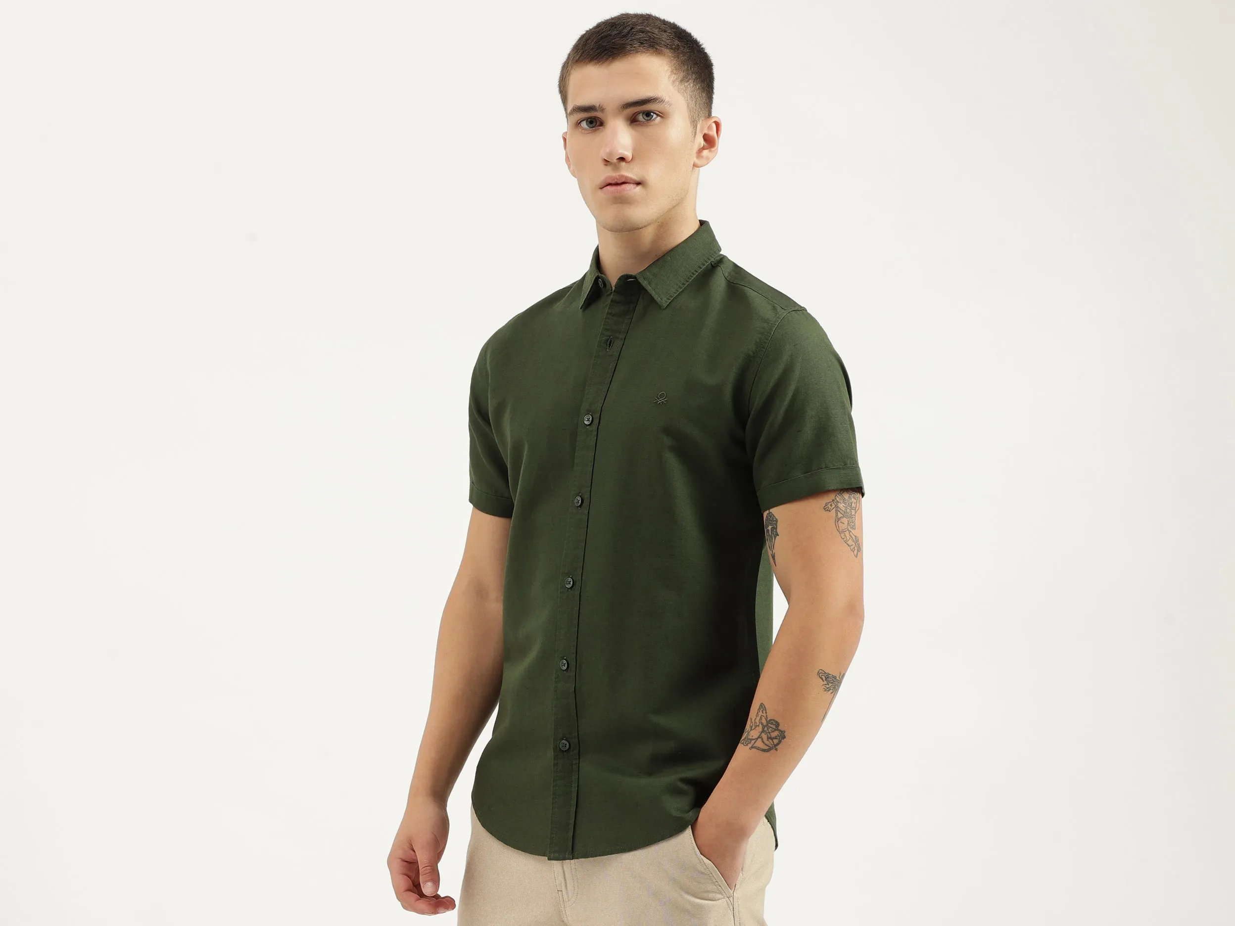 Slim Fit Spread Collar Solid Shirts
