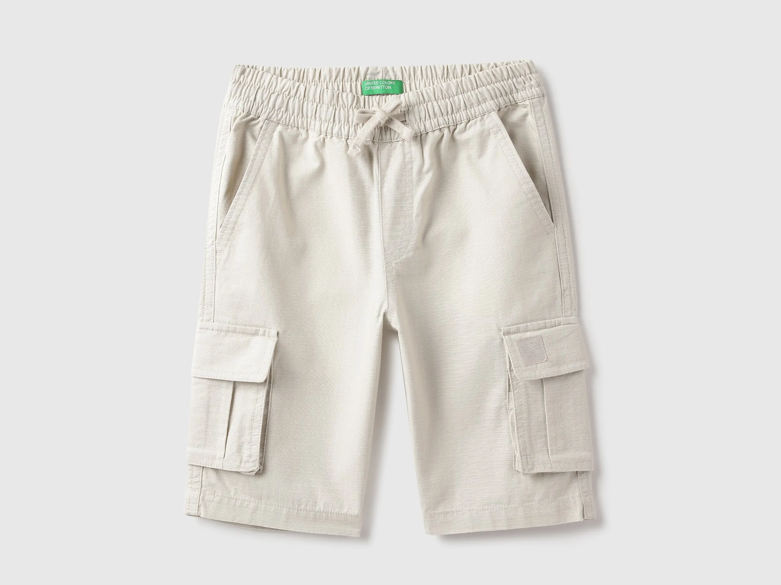Solid Regular Fit Cargo Shorts