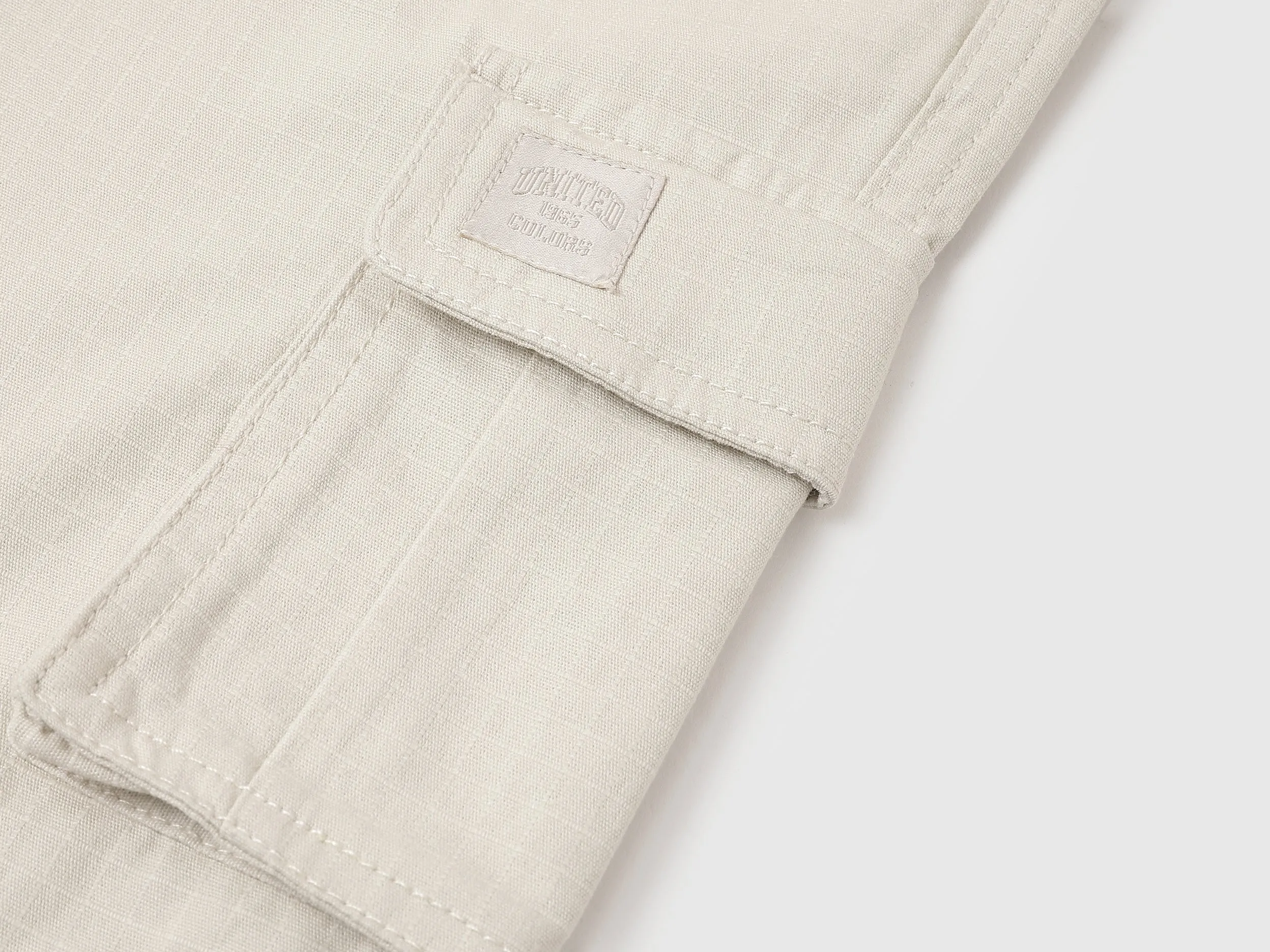 Solid Regular Fit Cargo Shorts