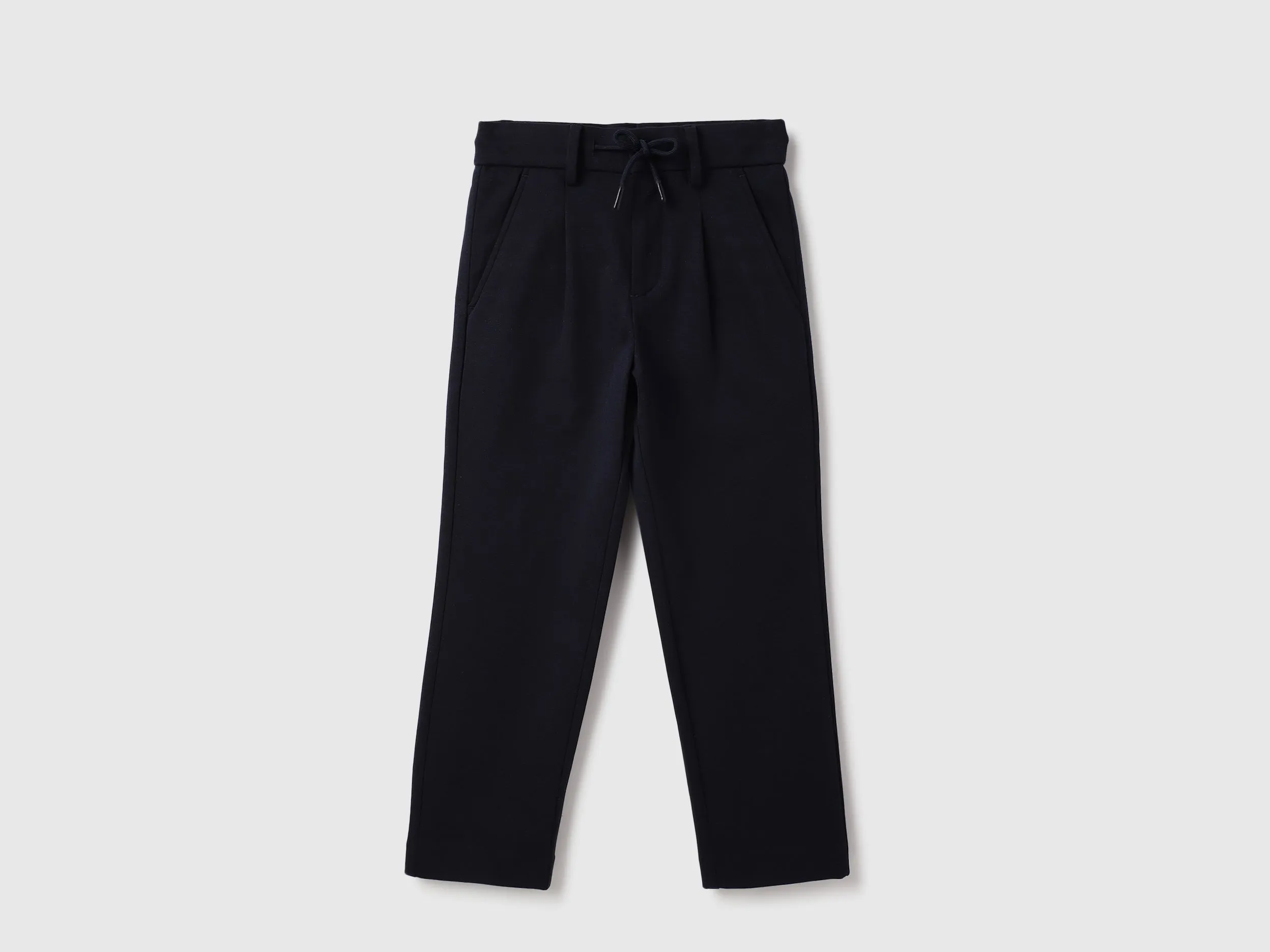 Solid Straight Fit Pleated Pants