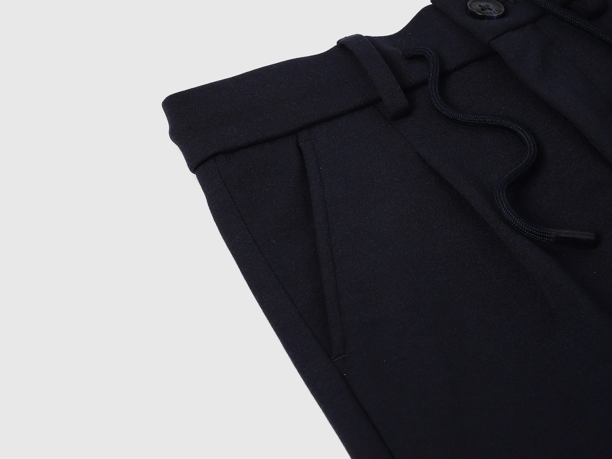 Solid Straight Fit Pleated Pants