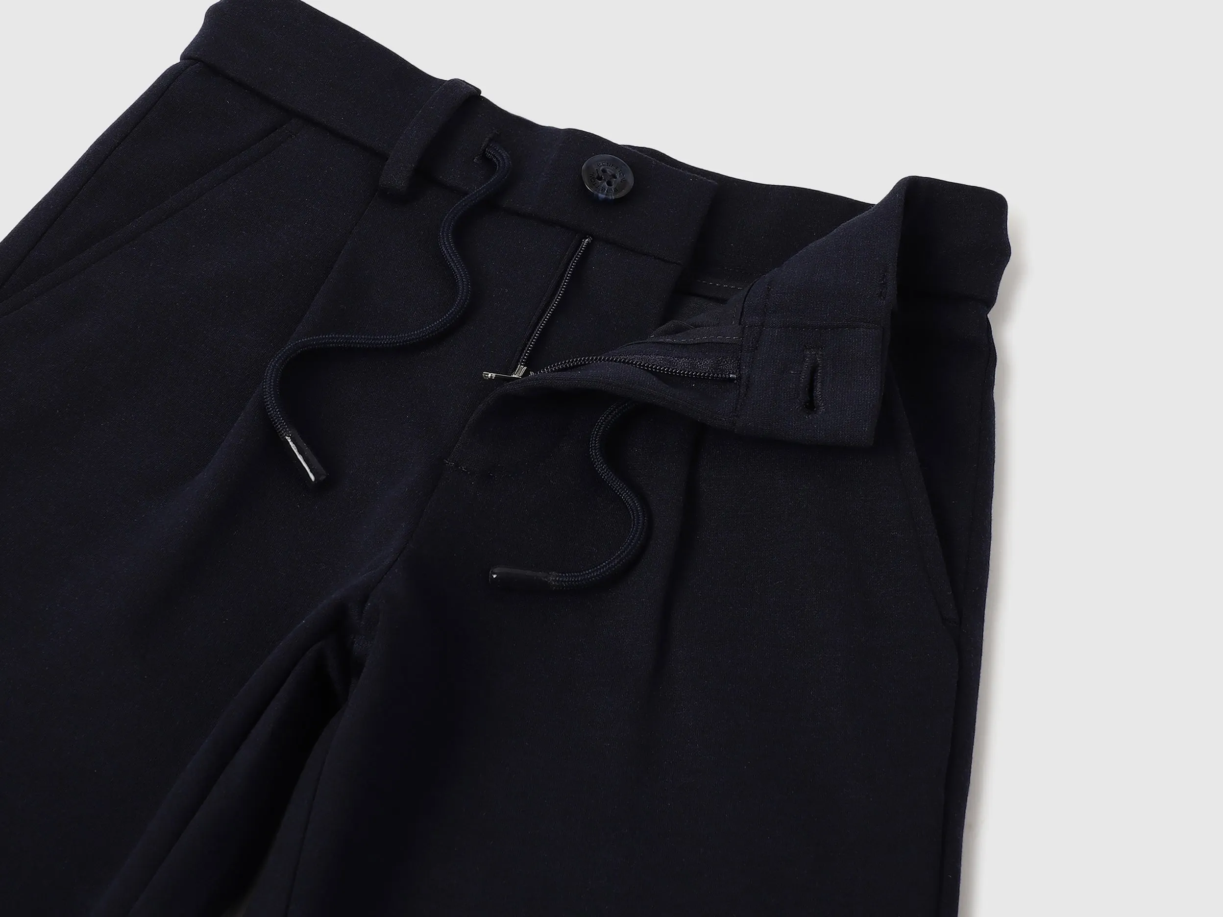 Solid Straight Fit Pleated Pants