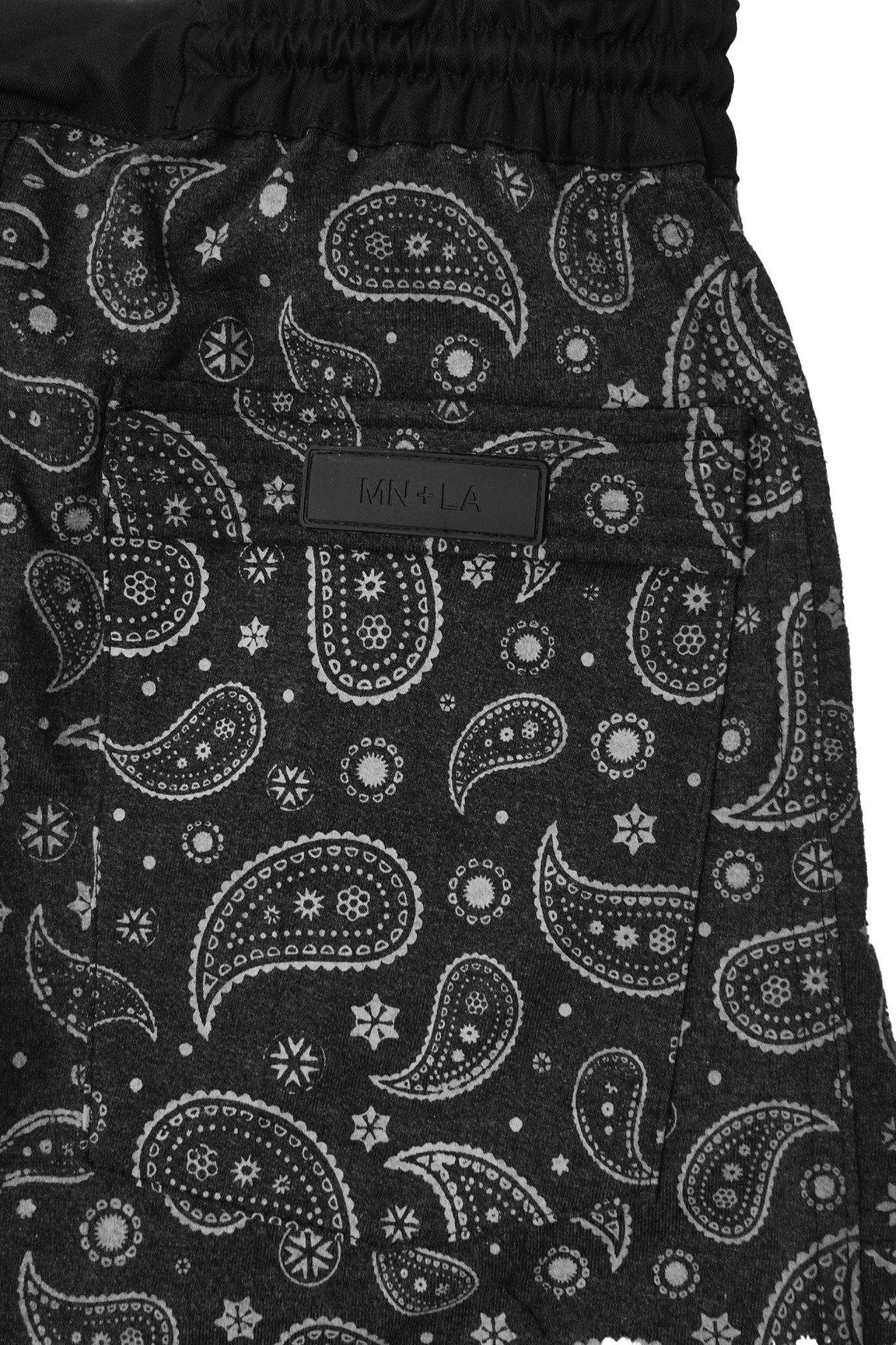STRIDE SHORTS IN MIDNIGHT PAISLEY