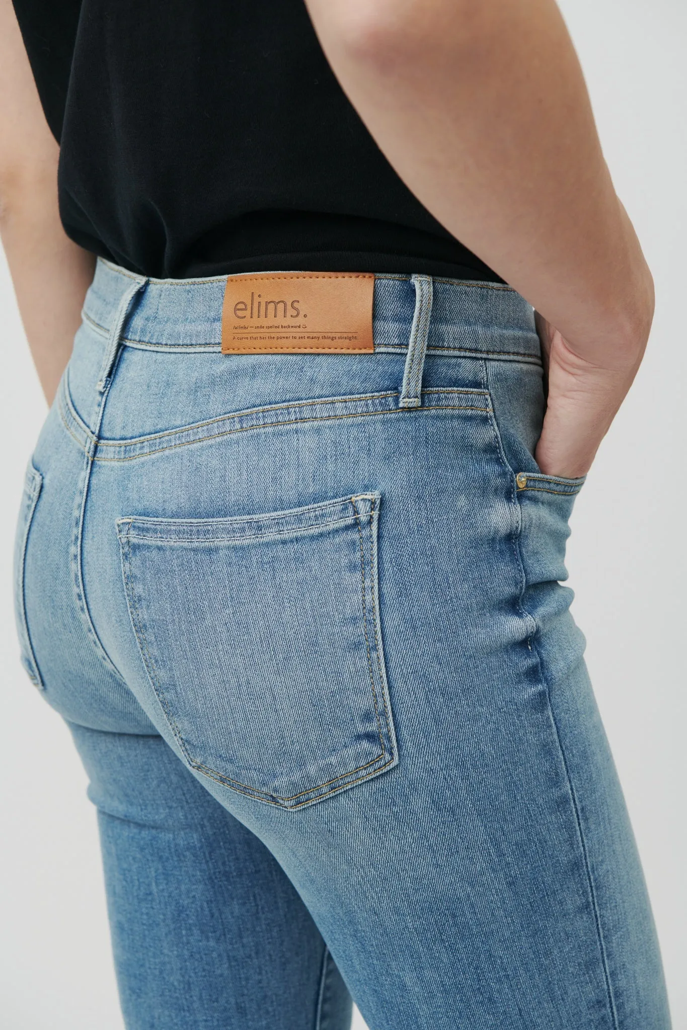 The Melrose Straight Denim  |  Sun-Kissed