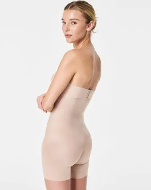 Thinstincts® 2.0 High-waisted Mid-thigh Short