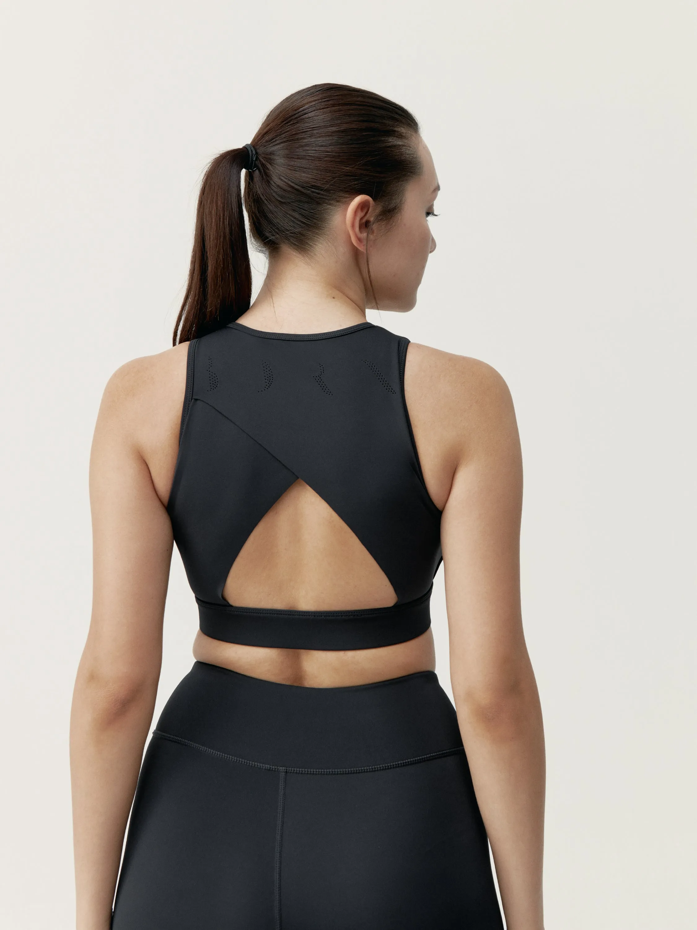 Top Nara Black