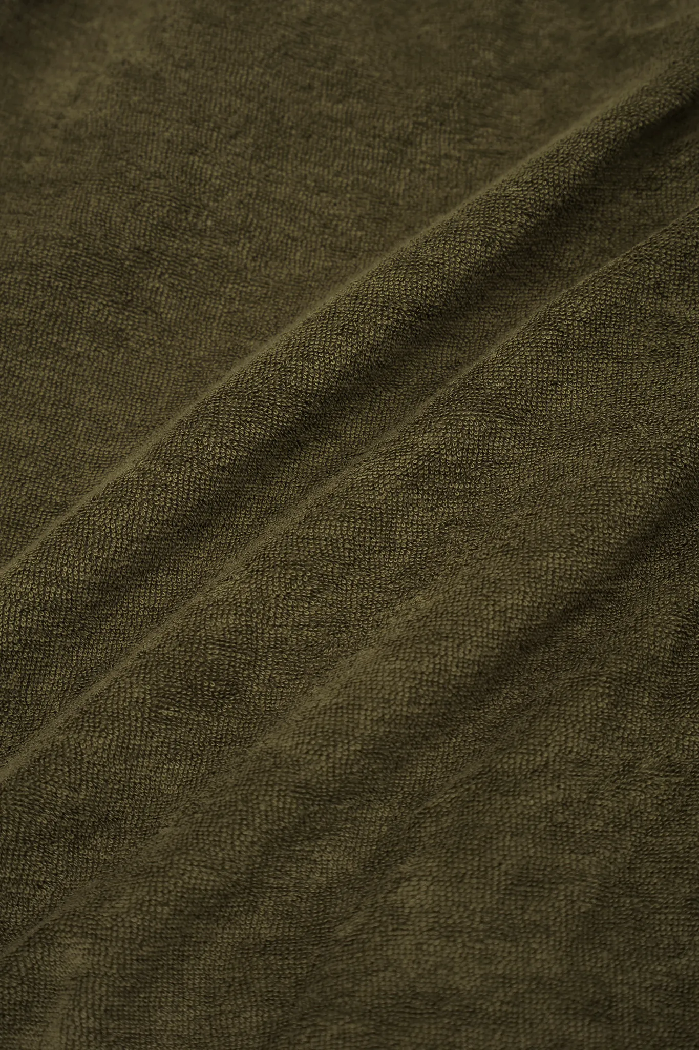 TOWEL TERRY HOUSE SHORTS IN OLIVE