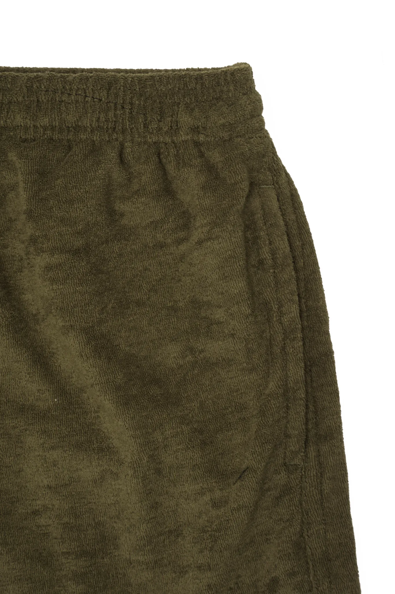 TOWEL TERRY HOUSE SHORTS IN OLIVE