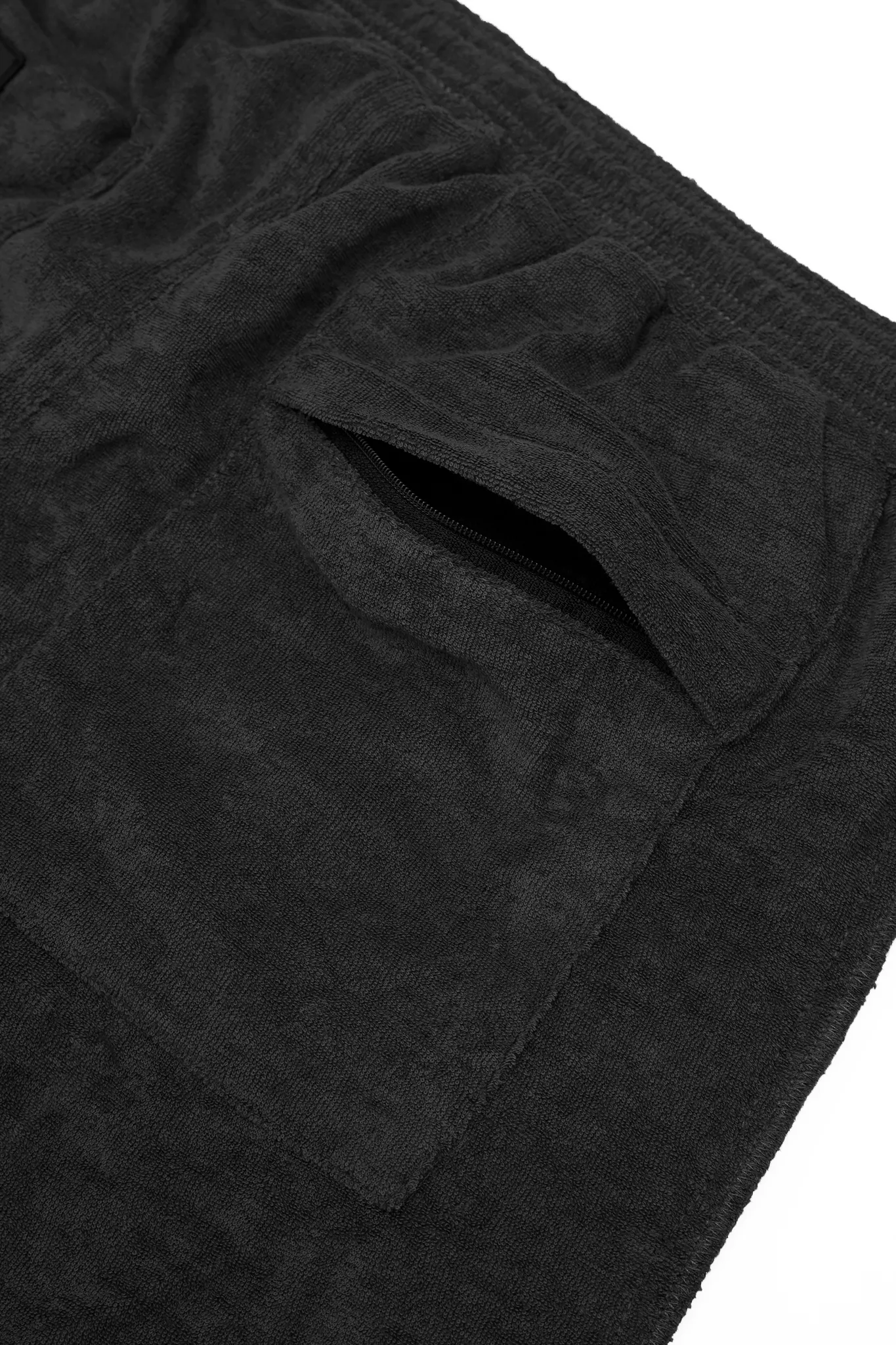 TOWEL TERRY RAW HEM SWEATSHORTS IN CHARCOAL GREY