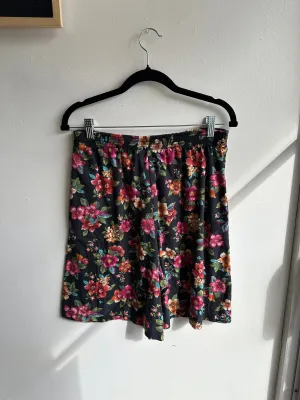 Vintage 80s Black   Floral Comfortable Wide Leg Cotton Shorts | Size Large