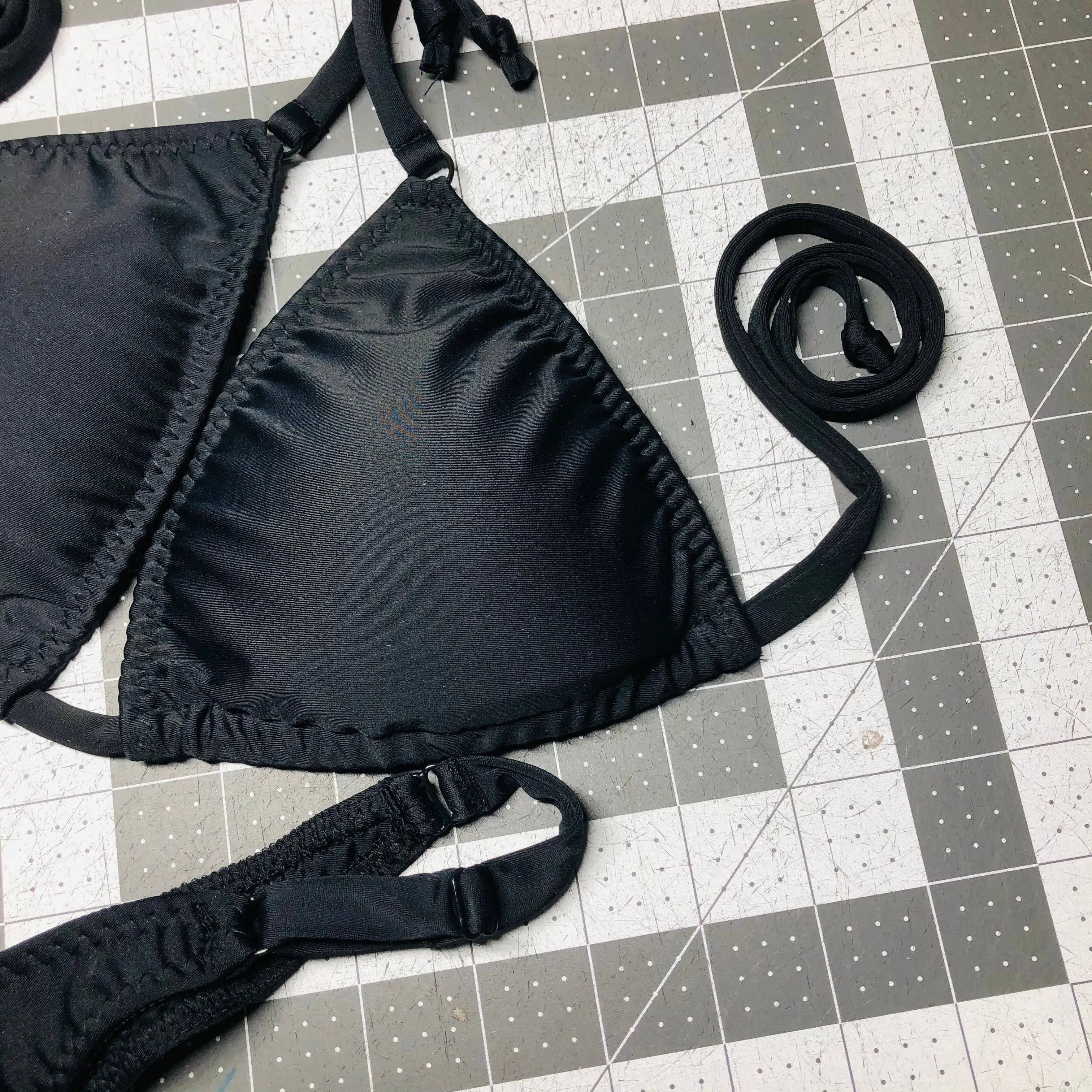Wellness Posing / LBB 🖤 Little Black Bikini
