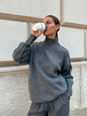 Women’s Thick Knit Wool Blend Oversized Turtleneck