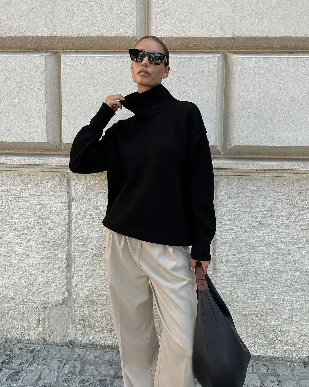 Women’s Thick Knit Wool Blend Oversized Turtleneck